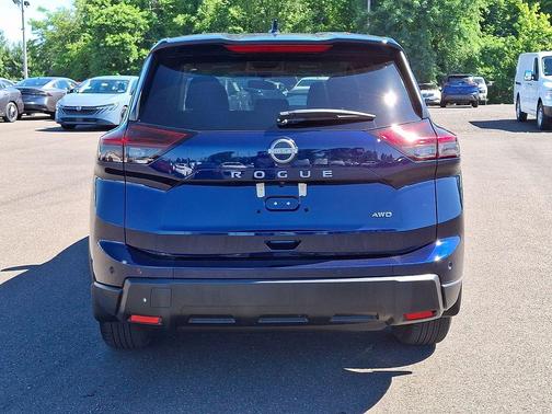 Deep Ocean Blue Pearl 2026 Nissan Rogue SV