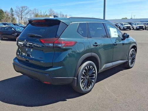 Obsidian Green 2026 Nissan Rogue Dark Armor