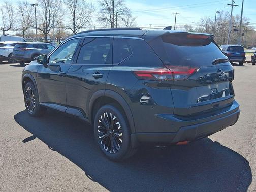 Obsidian Green 2026 Nissan Rogue Dark Armor