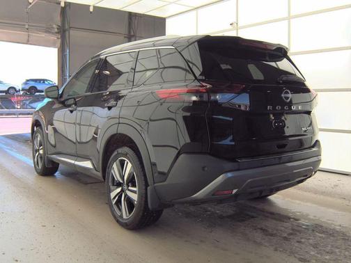 Super Black 2023 Nissan Rogue SL