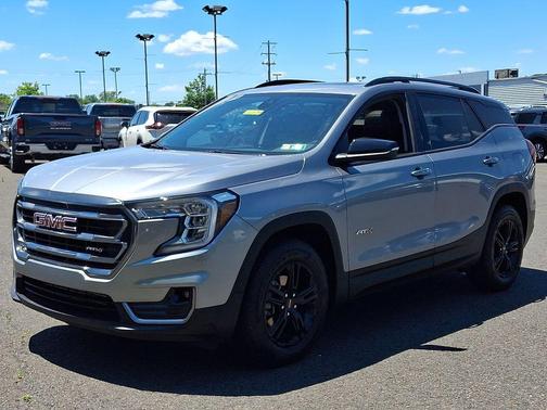 Sterling Metallic 2023 GMC Terrain AWD AT4
