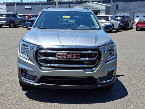 Sterling Metallic 2023 GMC Terrain AWD AT4