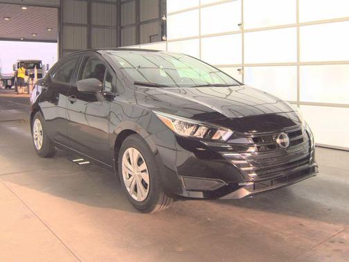 2023 Nissan Versa 1.6 S