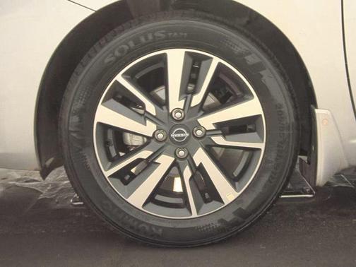 Silver 2024 Nissan Versa 1.6 S