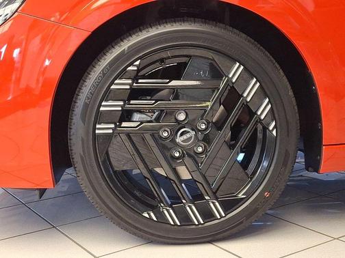 Energetic Ember/Super Black 2026 Nissan Sentra SR