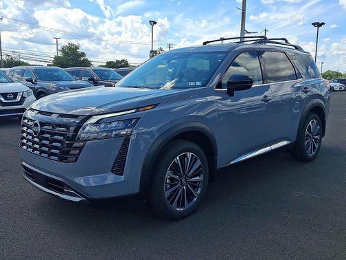 Boulder Gray Pearl 2026 Nissan Pathfinder Platinum