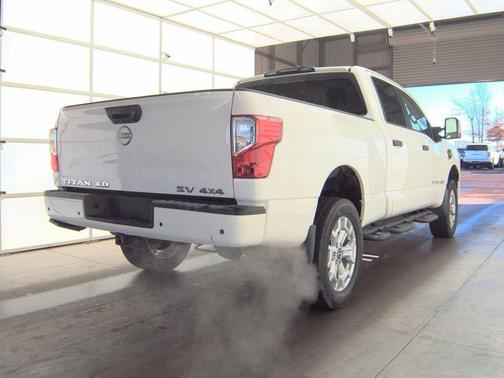 2023 Nissan Titan XD SV