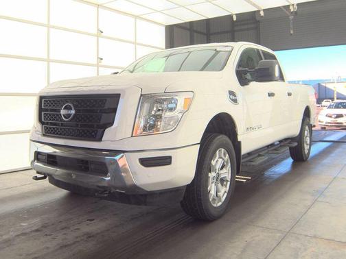 2023 Nissan Titan XD SV