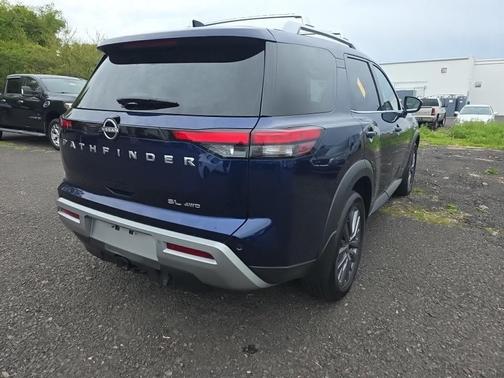Deep Ocean Blue Pearl 2023 Nissan Pathfinder SL 4WD