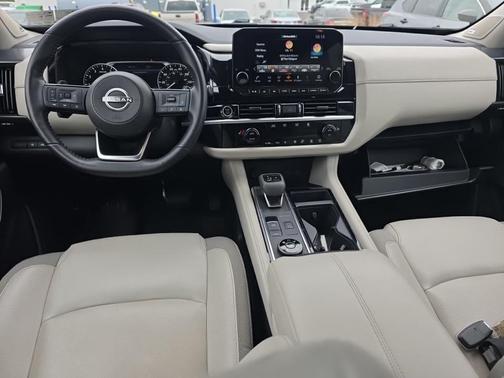 Deep Ocean Blue Pearl 2023 Nissan Pathfinder SL 4WD