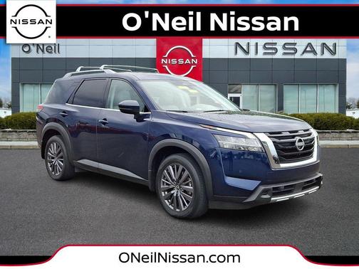 Deep Ocean Blue Pearl 2023 Nissan Pathfinder SL 4WD