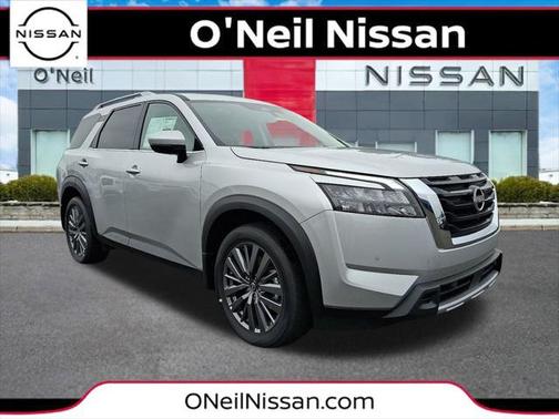 2025 Nissan Pathfinder SL 4WD
