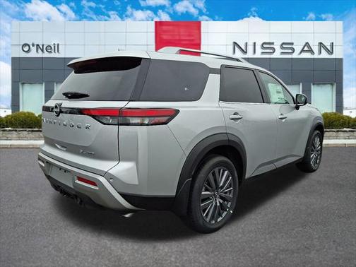 2025 Nissan Pathfinder SL 4WD