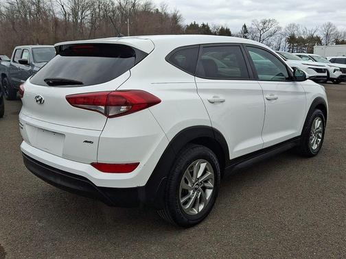 2018 Hyundai TUCSON SE