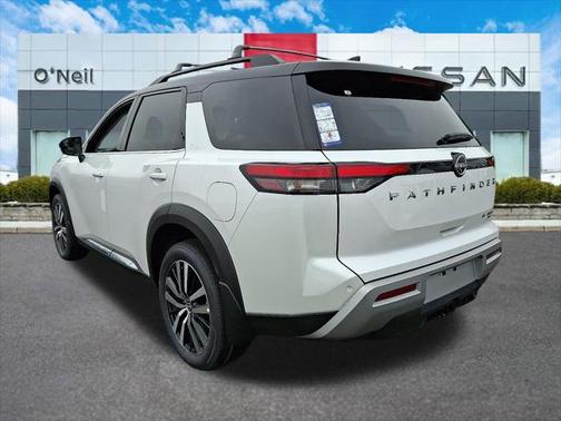 2025 Nissan Pathfinder Platinum 4WD