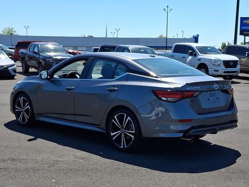 Gun Metallic 2023 Nissan Sentra SR