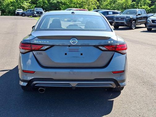 Gun Metallic 2023 Nissan Sentra SR