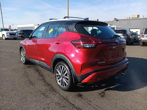 2021 Nissan Kicks SV