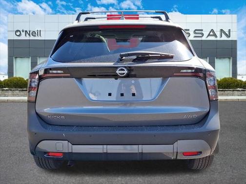 2025 Nissan Kicks SV