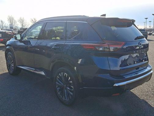 2024 Nissan Rogue Platinum