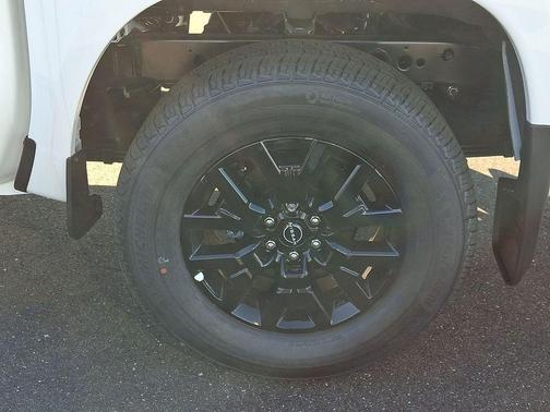 Glacier White 2026 Nissan Frontier SV