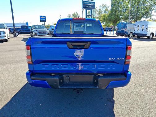 2024 Nissan Frontier SV