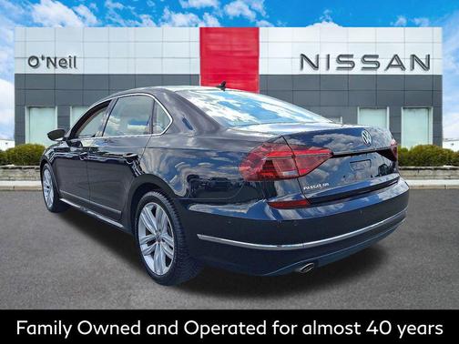 2018 Volkswagen Passat 2.0T SEL Premium