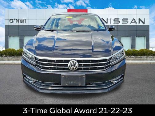 2018 Volkswagen Passat 2.0T SEL Premium