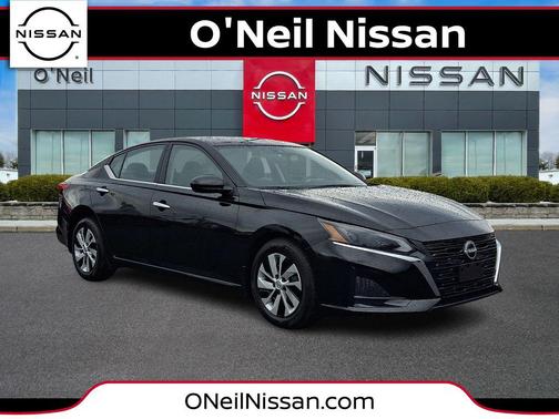 Super Black 2023 Nissan Altima S FWD