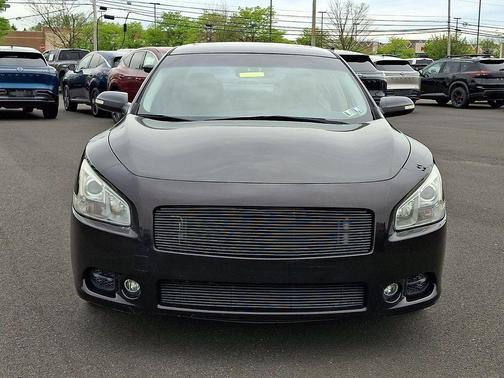 Crimson Black Metallic 2011 Nissan Maxima SV