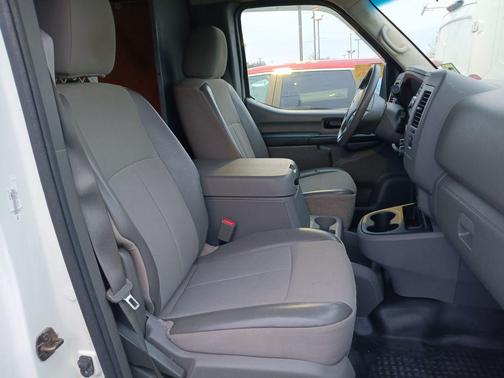 2016 Nissan NV Cargo NV2500 HD SV V6