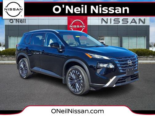 Super Black 2025 Nissan Rogue SL