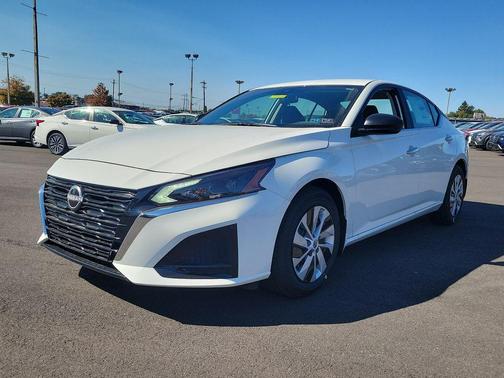 2025 Nissan Altima S FWD