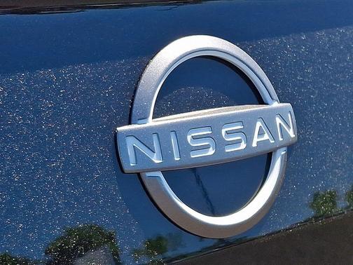 Super Black Clearcoat 2026 Nissan Altima 2.5 SV