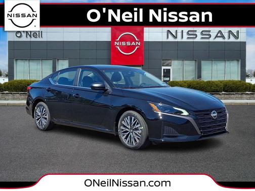 Super Black Clearcoat 2026 Nissan Altima 2.5 SV