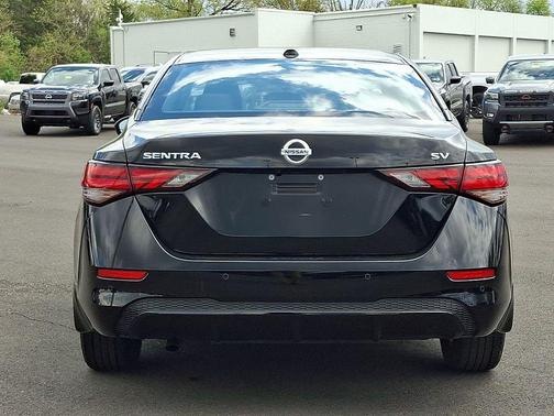 Super Black 2023 Nissan Sentra SV