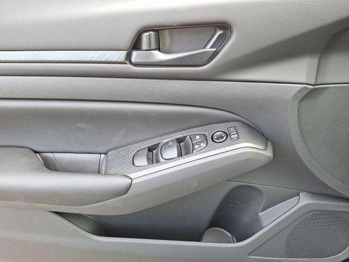 2025 Nissan Altima S FWD