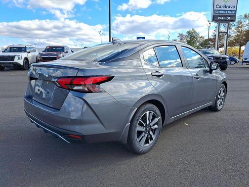 2025 Nissan Versa 1.6 SV