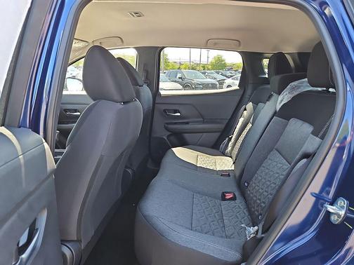 Deep Blue Pearl 2026 Nissan Kicks SV