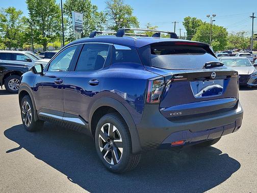 Deep Blue Pearl 2026 Nissan Kicks SV