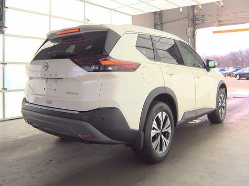 Pearl White Tricoat 2023 Nissan Rogue SV