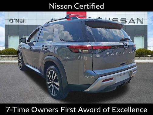 2025 Nissan Pathfinder Platinum 4WD
