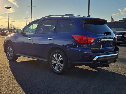 2020 Nissan Pathfinder S 2WD