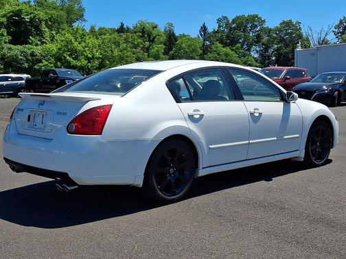 Winter Frost Pearl 2008 Nissan Maxima SE