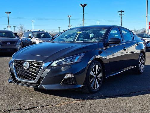 2022 Nissan Altima 2.5 SV