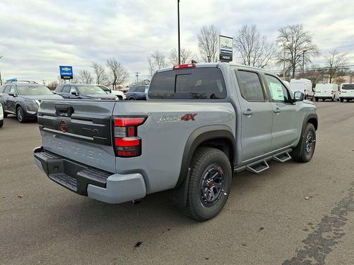 2025 Nissan Frontier PRO-4X