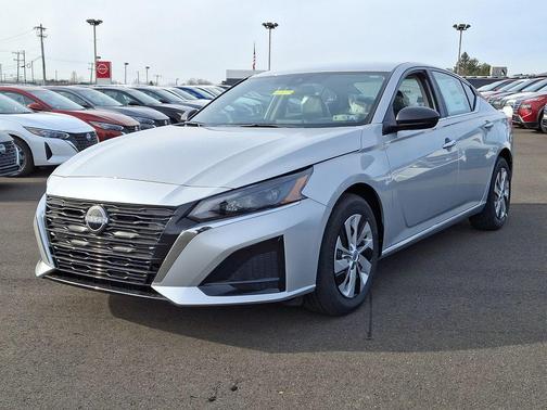 2025 Nissan Altima S FWD