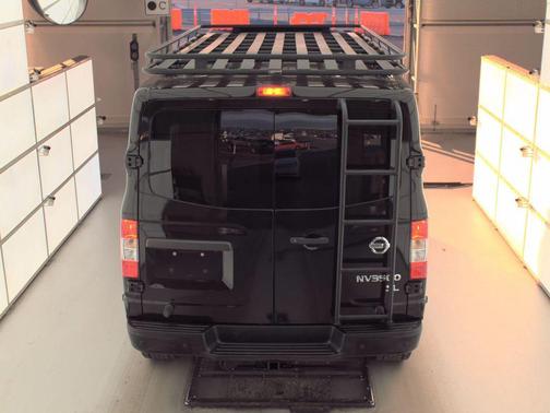 2018 Nissan NV Passenger NV3500 HD SL V8