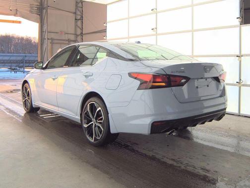 2025 Nissan Altima SR AWD