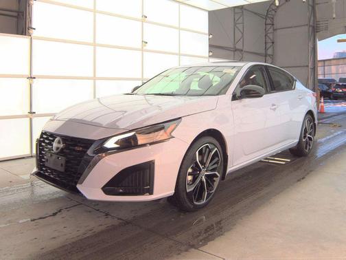 2025 Nissan Altima SR AWD